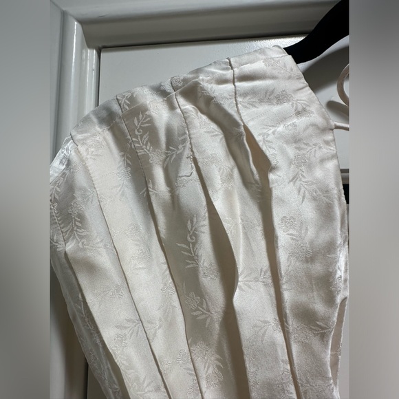 ❌SOLD❌Tularosa white maxi EUC medium revolve - Picture 3 of 5